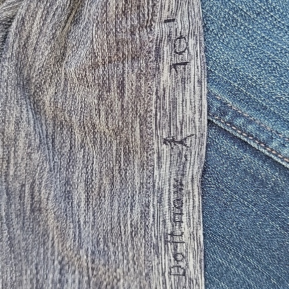 lululemon athletica Charcoal Heather Long Sleeve Top - Picture 9 of 9